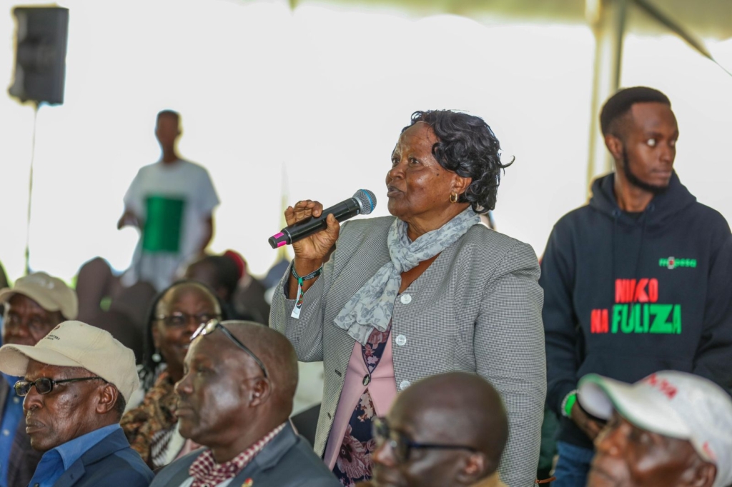 Farmers actively engage during the Safire Connect Forum, taking notes and learning digital and
financial skills to grow their agribusinesses.