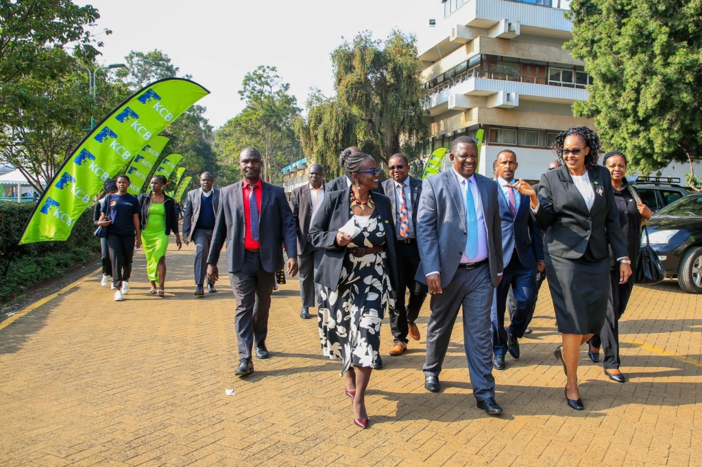 Hon. Salim Mvurya, the Cabinet Secretary for Youth Affairs, Creative Economy and Sports, Permanent Secretary, State Department of Sports, Elijah Mwangi, among other dignitaries during KCB 2Jiajiri Youth Skills graduation Programme