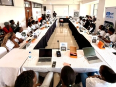 Students Turn Smartphones To Build Robots at CogLabs Mobile-First AI Workshop