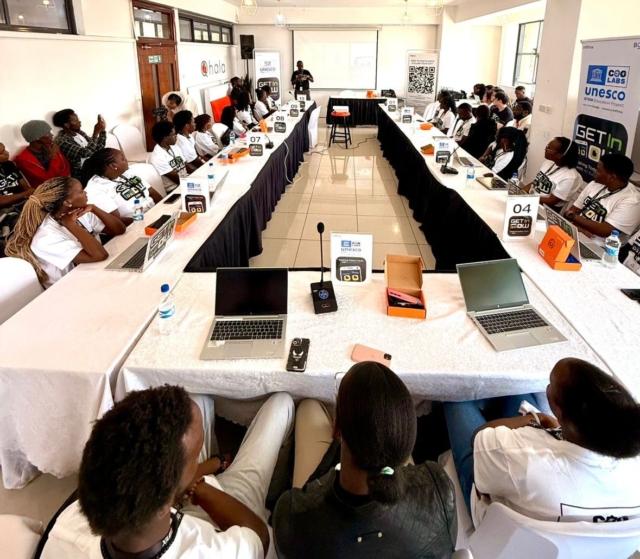 Students Turn Smartphones To Build Robots at CogLabs Mobile-First AI Workshop Students Turn Smartphones To Build Robots at CogLabs Mobile-First AI Workshop