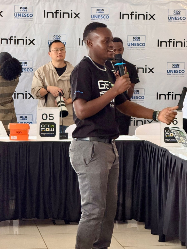 Stephen Otieno, Infinix PR Lead at the CogLabs Mobile-First AI Workshop