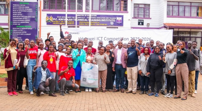 Huawei Announces ICT Competition 2025/2026 with Nationwide Campus Roadshows IMG 5366