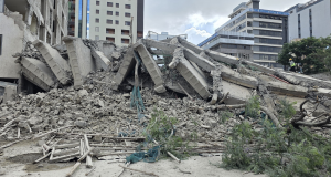 South C building collapse: At least two feared dead as rescue efforts are racing against time South C building collapse: At least two feared dead as rescue efforts are racing against time