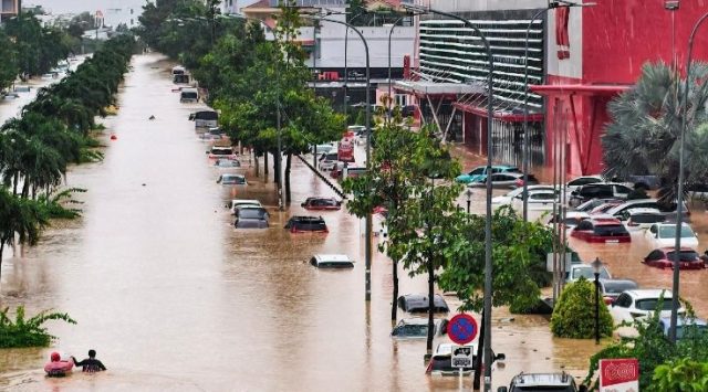 Nairobi Supply Chains Freeze as Floods Cut Off Mombasa Road and JKIA